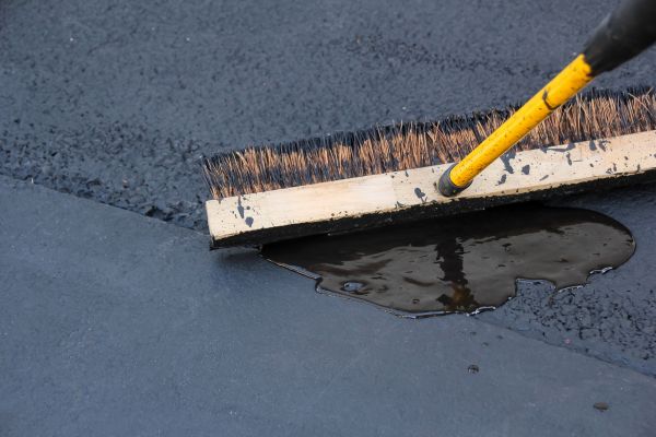 Driveway Asphalt Sealing in Franklin
