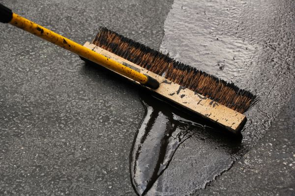Asphalt Driveway Sealing in Franklin